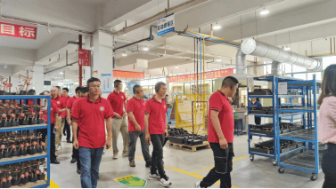 攜手并進(jìn)，共繪未來——熱烈歡迎中山市江西商會(huì)企業(yè)家代表團(tuán)蒞臨我司參觀交流